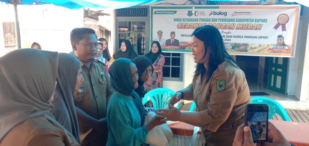 dinas-ketahanan-pangan-dan-perikanan-kapuas-gelar-gerakan-pangan-murah-di-desa-lupak-dalam
